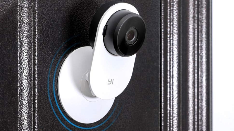 Cámara de seguridad Yi Home 3 | $52 | Amazon | Usa el código FEB4LOVEFoto: Amazon